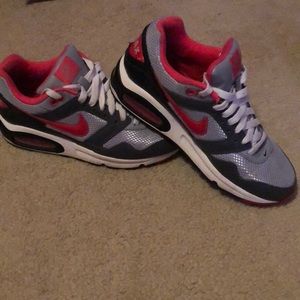 Women’s Nike AirMax size 7.5 hardly worn